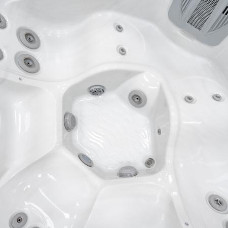 Whirlpool Zephyr - Spa at Home